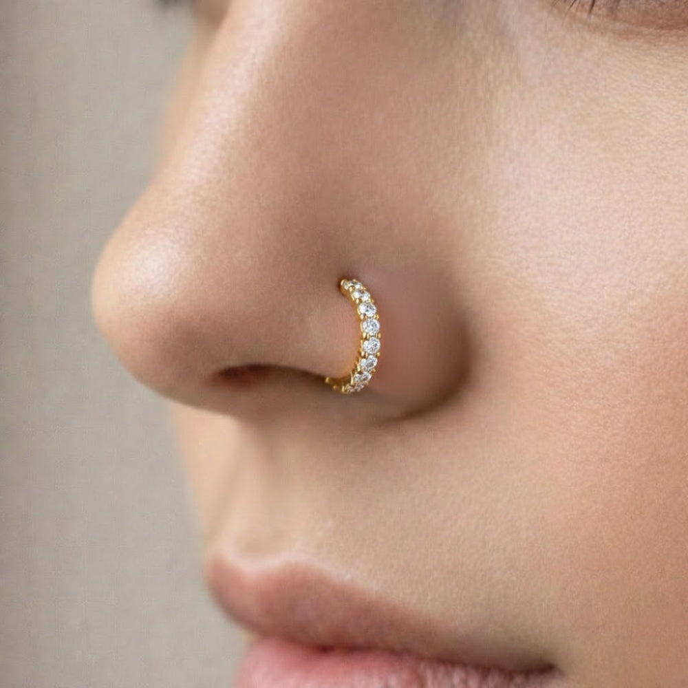 Piercing Septum / Nez En Acier Inoxydable Argenté Avec Strass - Neuf Sans Emballage