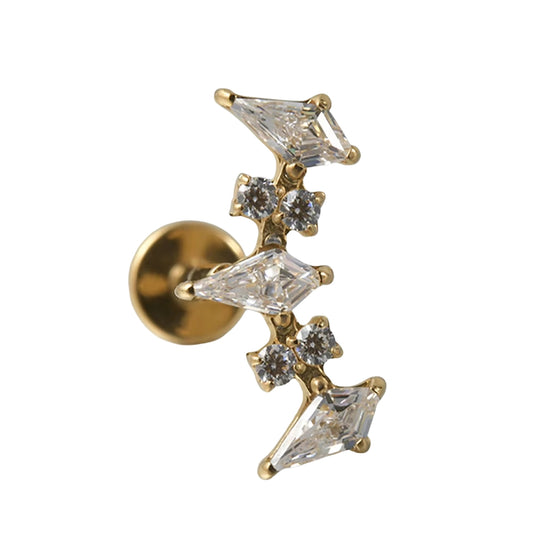 Piercing hélix femme