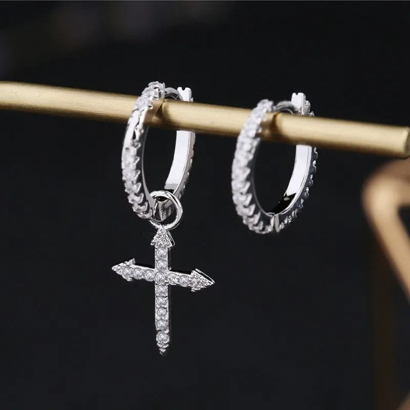 piercing croix homme