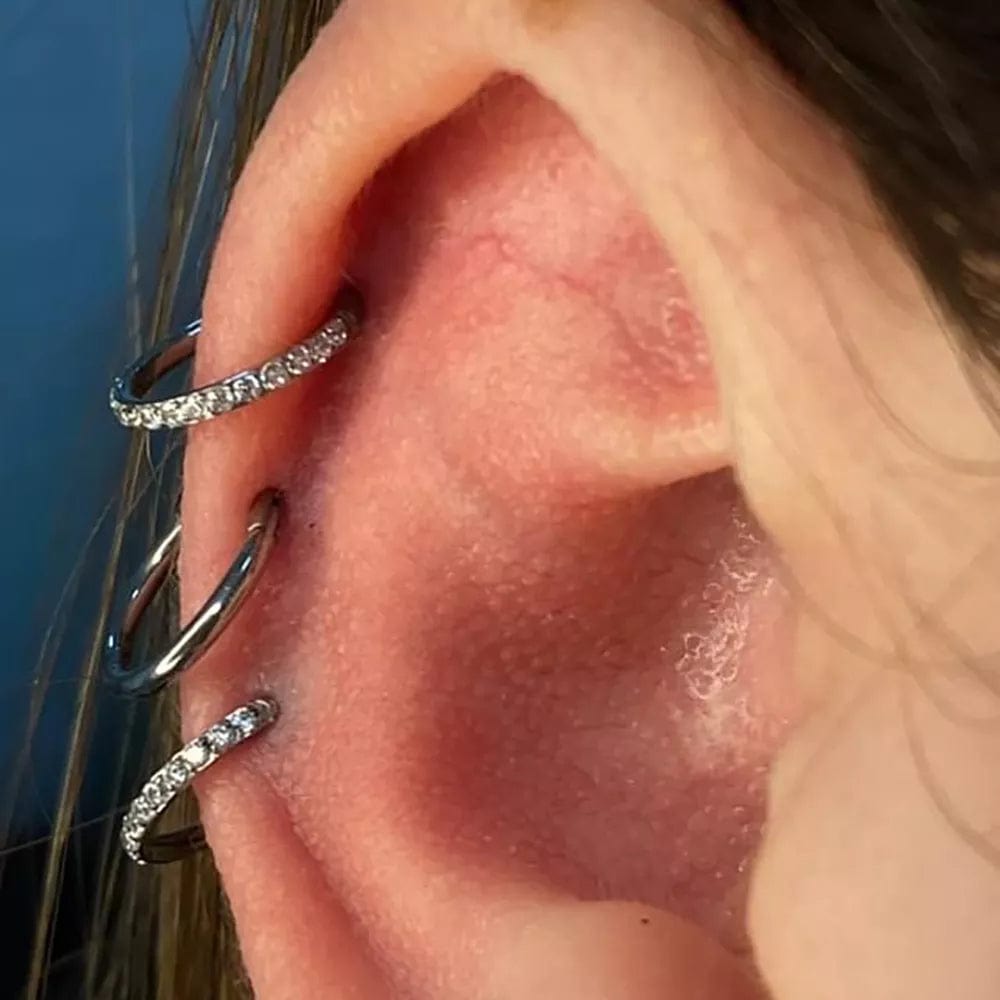 Piercing oreille anti hélix anneau